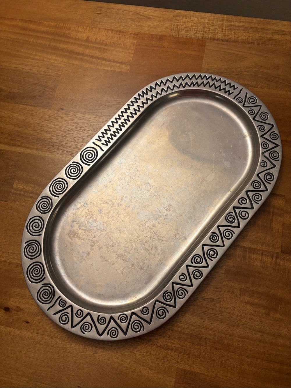 Wilton Armetale Reggae Large Oval Serving Tray